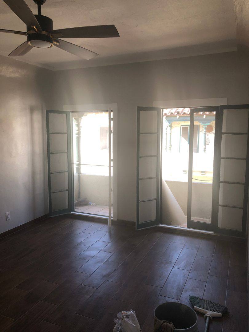 Apartment for rent at 4145 Garthwaite Ave, Los Angeles, CA 90008