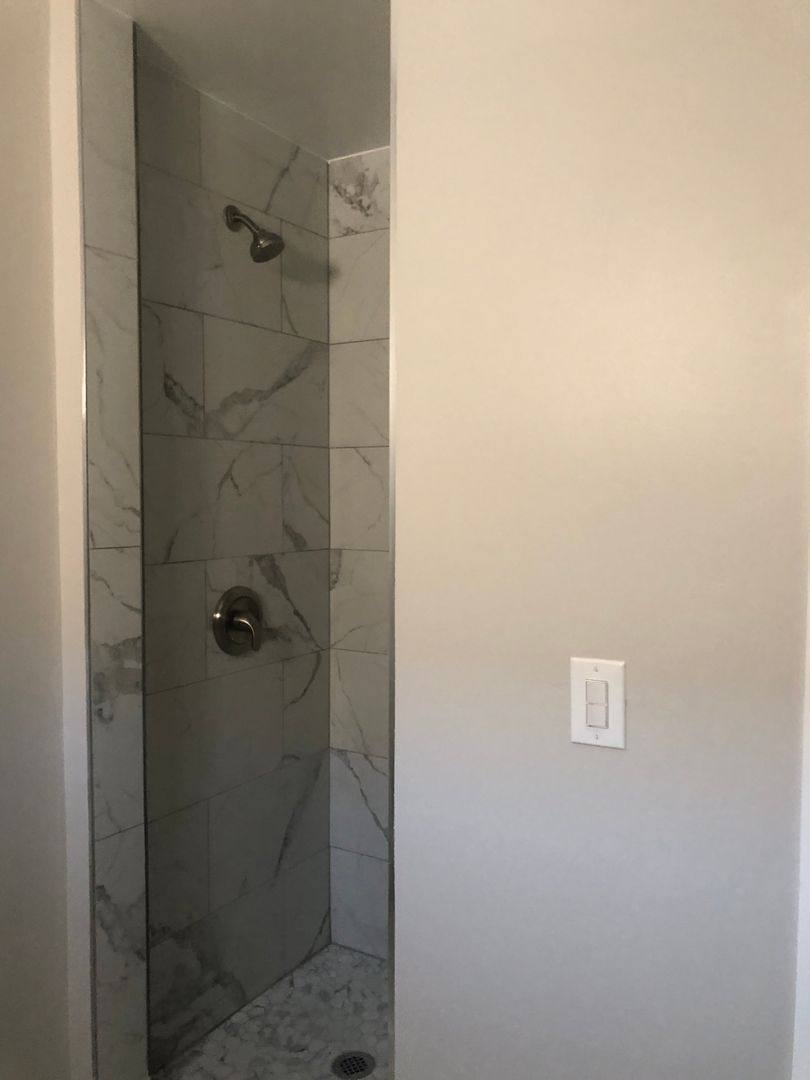 Apartment for rent at 4145 Garthwaite Ave, Los Angeles, CA 90008