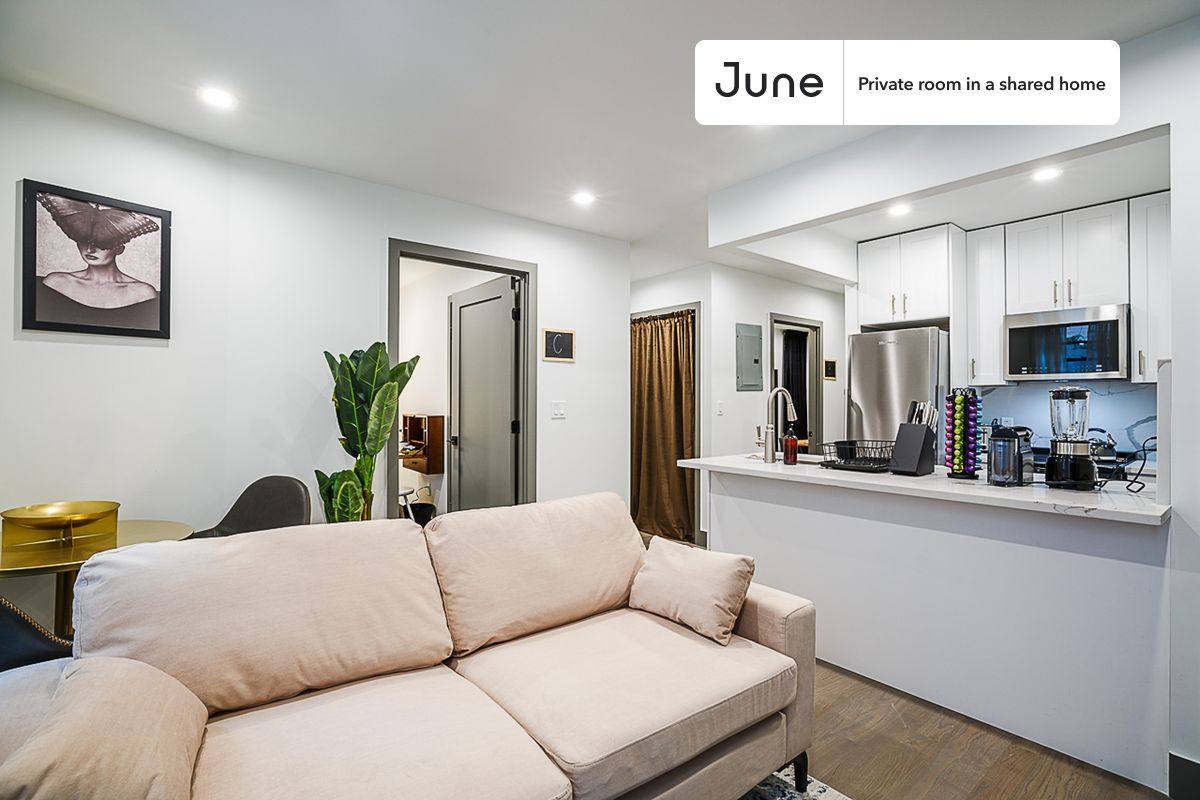 Apartment for rent at 944 Columbus Ave, New York, NY 10025