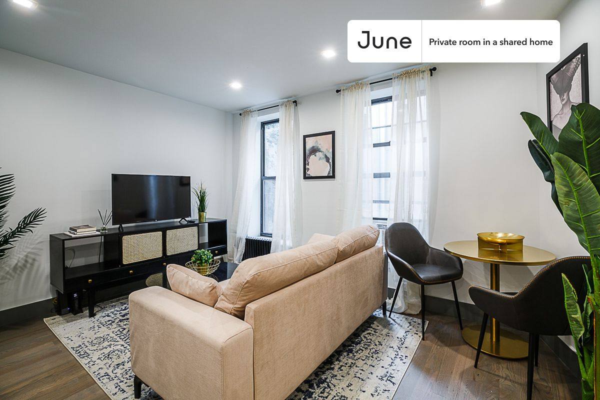 Apartment for rent at 944 Columbus Ave, New York, NY 10025
