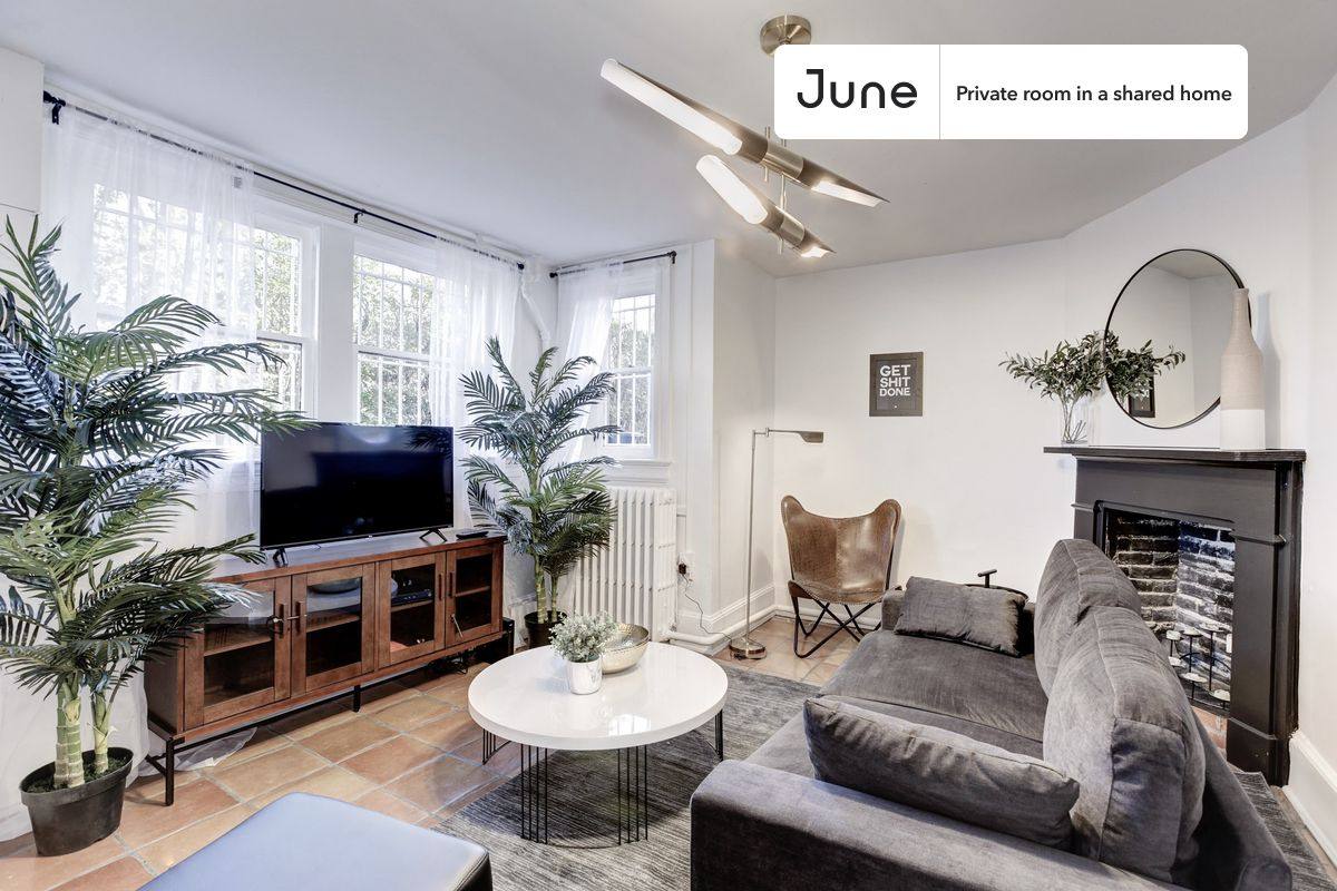 Apartment for rent at 773 10th St, Washington, DC 20003