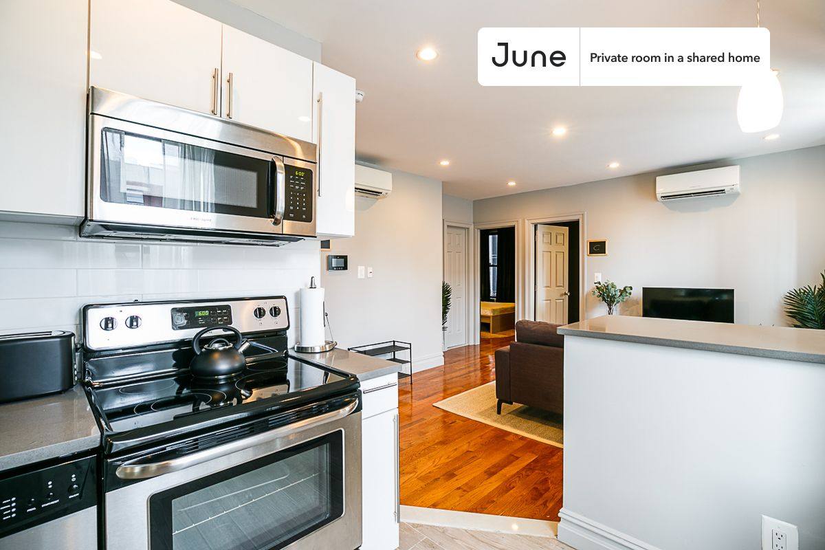 Apartment for rent at 941 Columbus Ave, New York, NY 10025