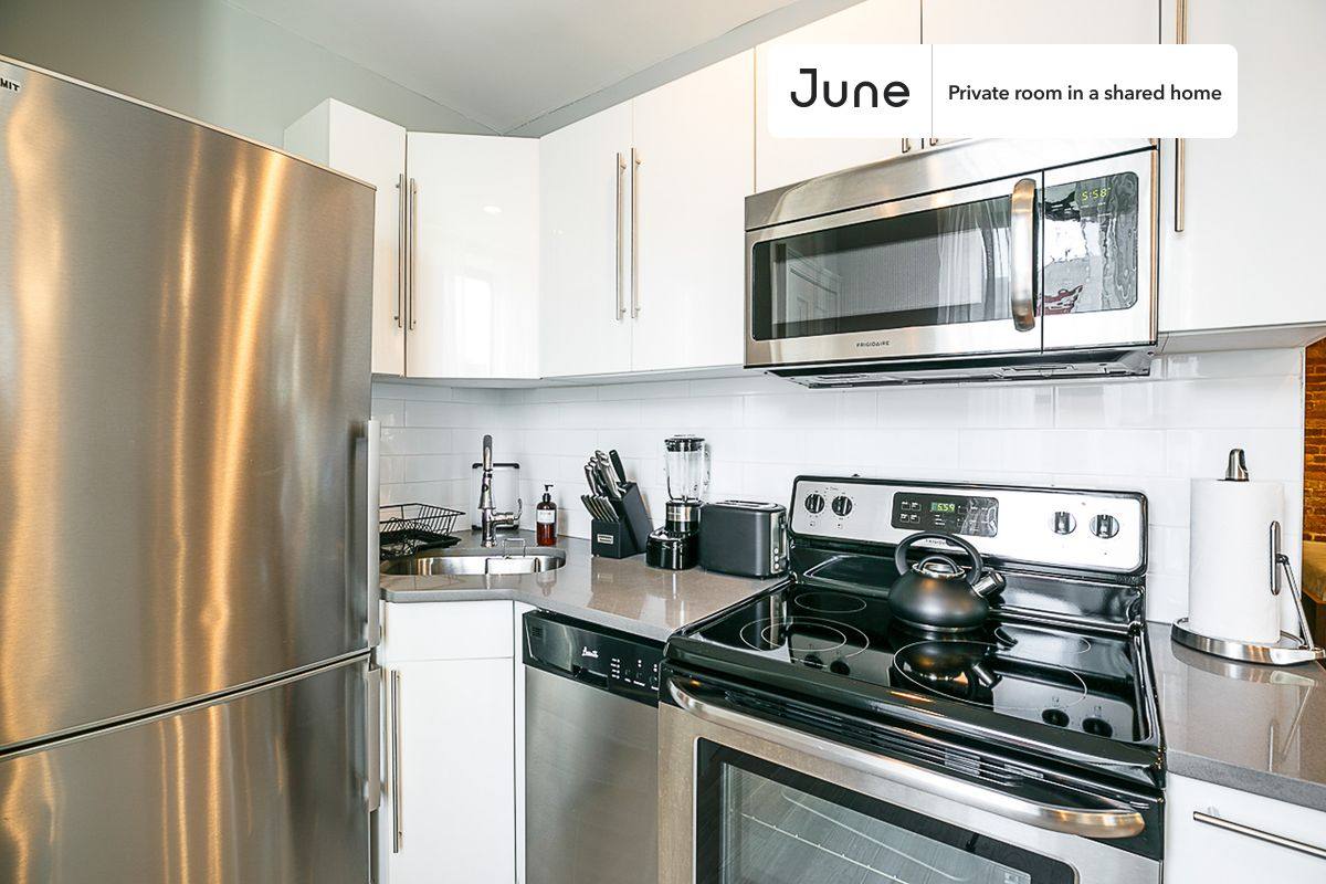 Apartment for rent at 941 Columbus Ave, New York, NY 10025