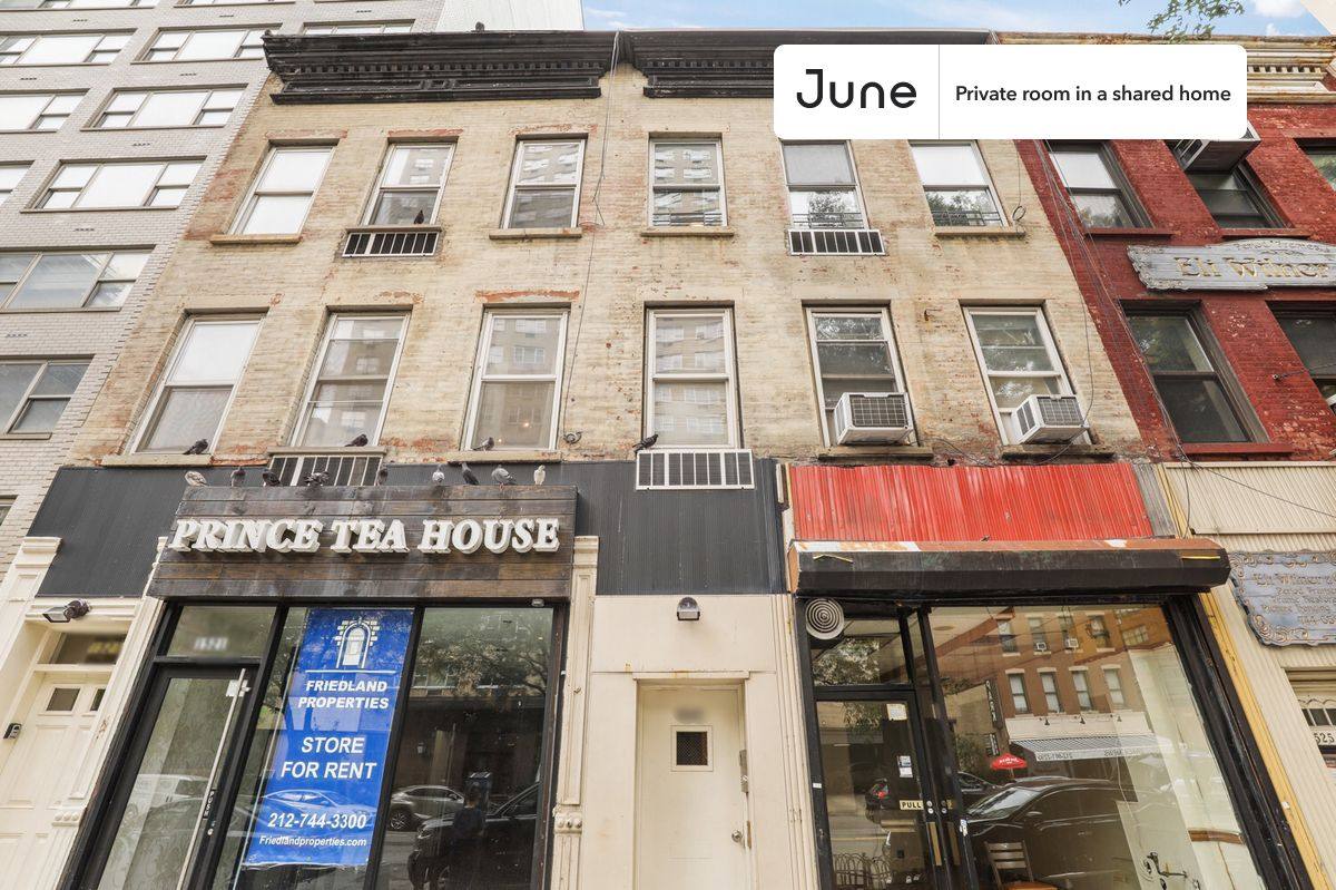 Apartment for rent at 1523 York Ave, New York, NY 10028