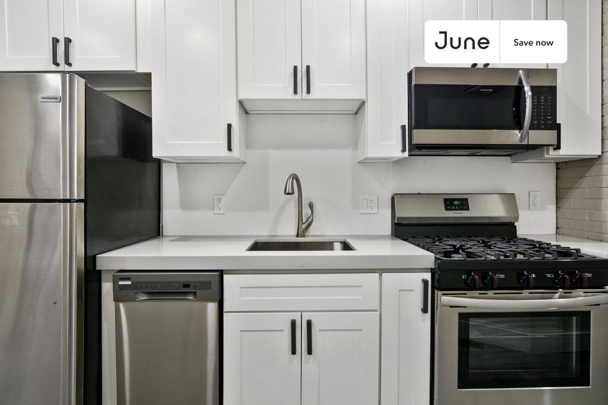Apartment for rent at 17 Sheafe St #2, Boston, MA 02113