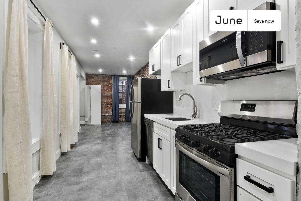 Apartment for rent at 17 Sheafe St #2, Boston, MA 02113