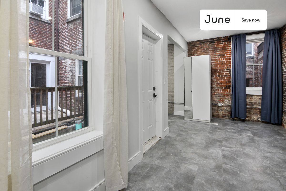 Apartment for rent at 17 Sheafe St #2, Boston, MA 02113