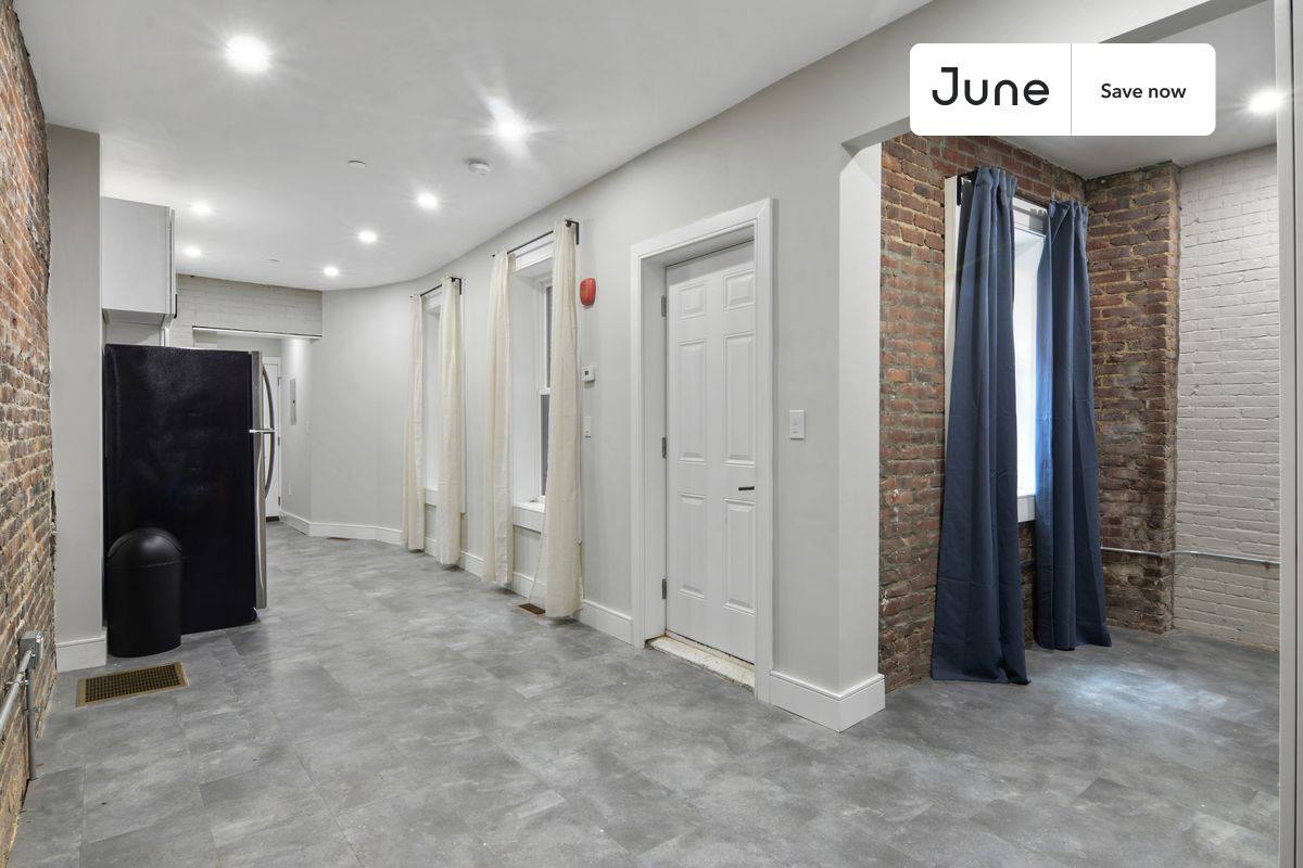 Apartment for rent at 17 Sheafe St #2, Boston, MA 02113