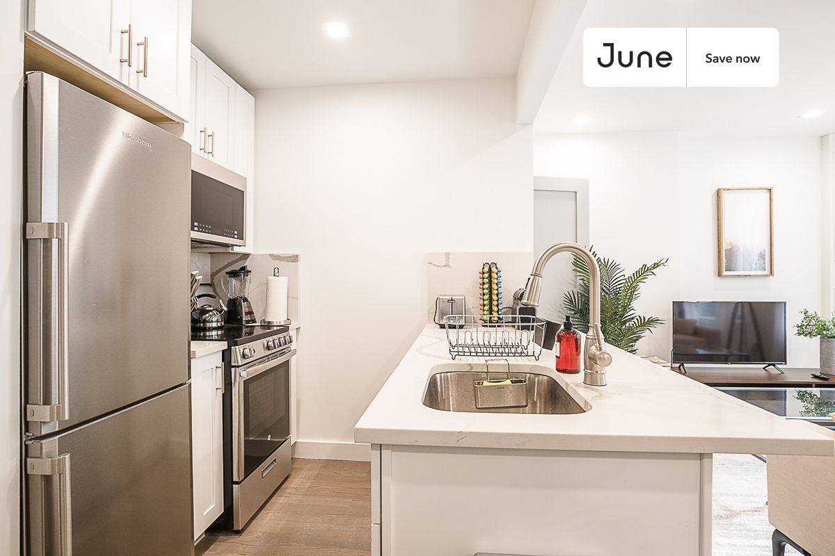 Apartment for rent at 944 Columbus Ave #1, New York, NY 10025