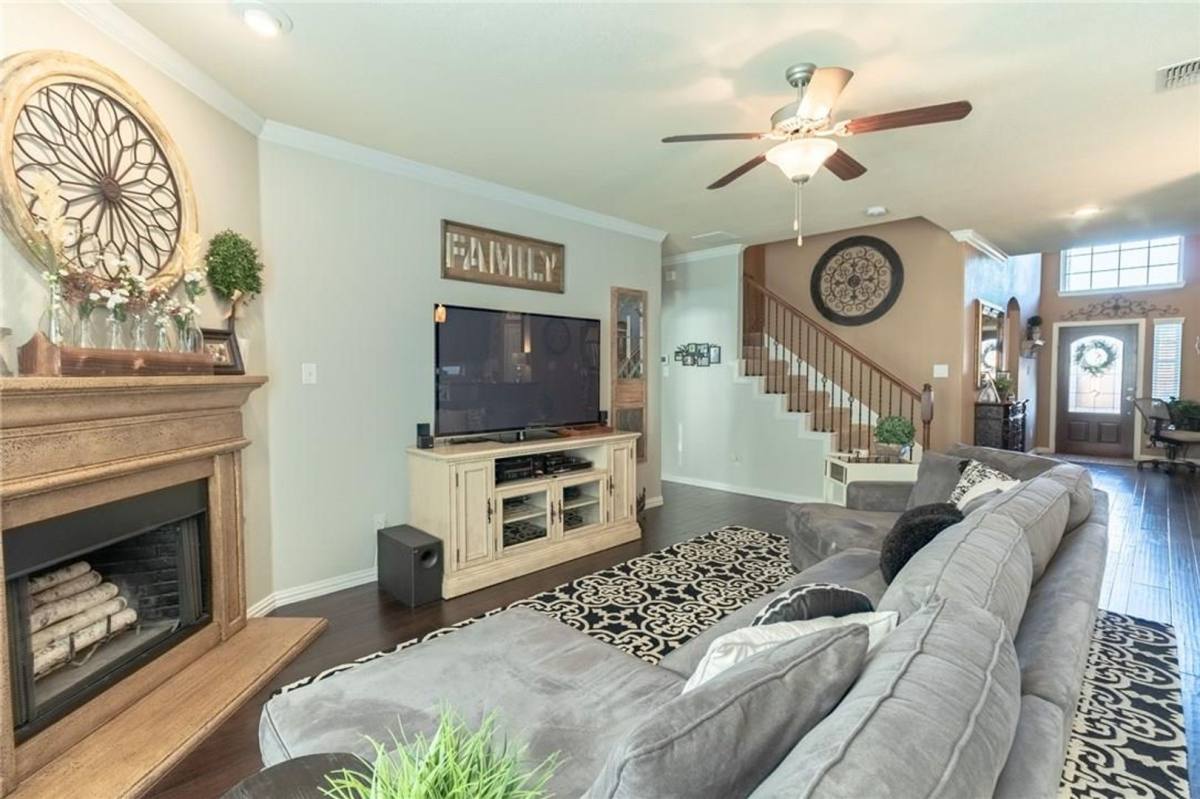 House for rent at 809 Park Place Lane, McKinney, TX 75071