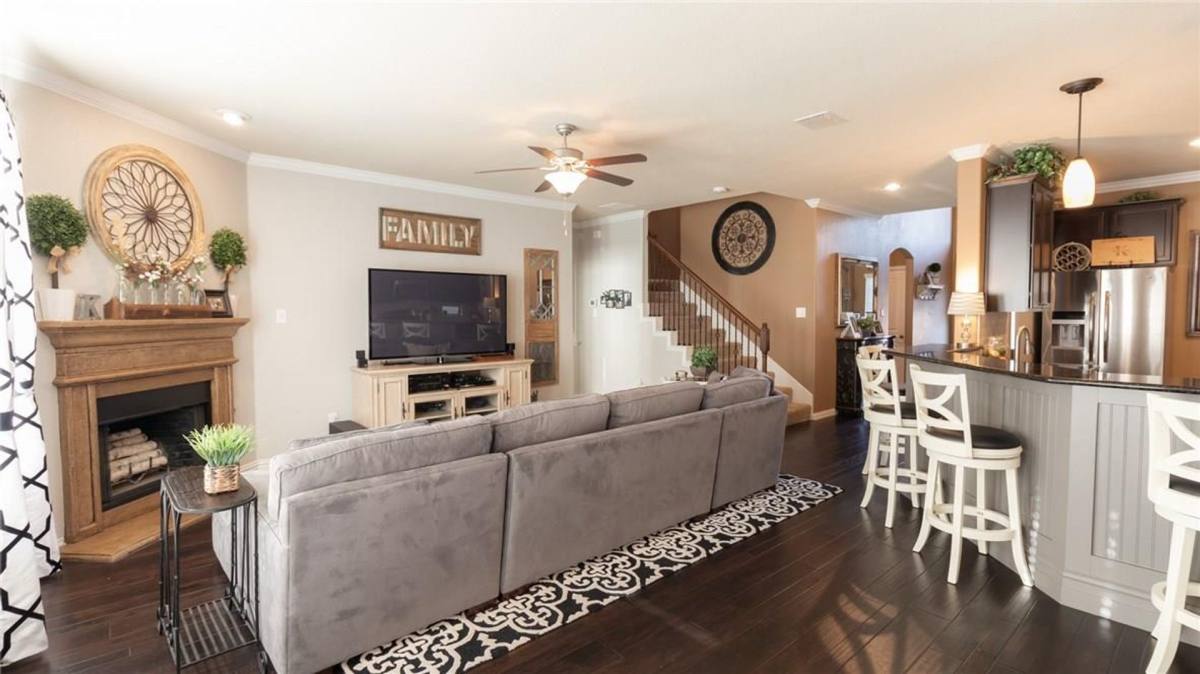 House for rent at 809 Park Place Lane, McKinney, TX 75071