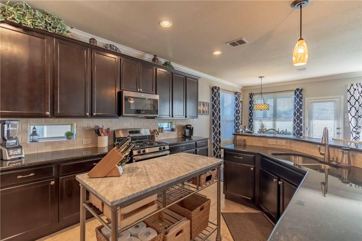 House for rent at 809 Park Place Lane, McKinney, TX 75071
