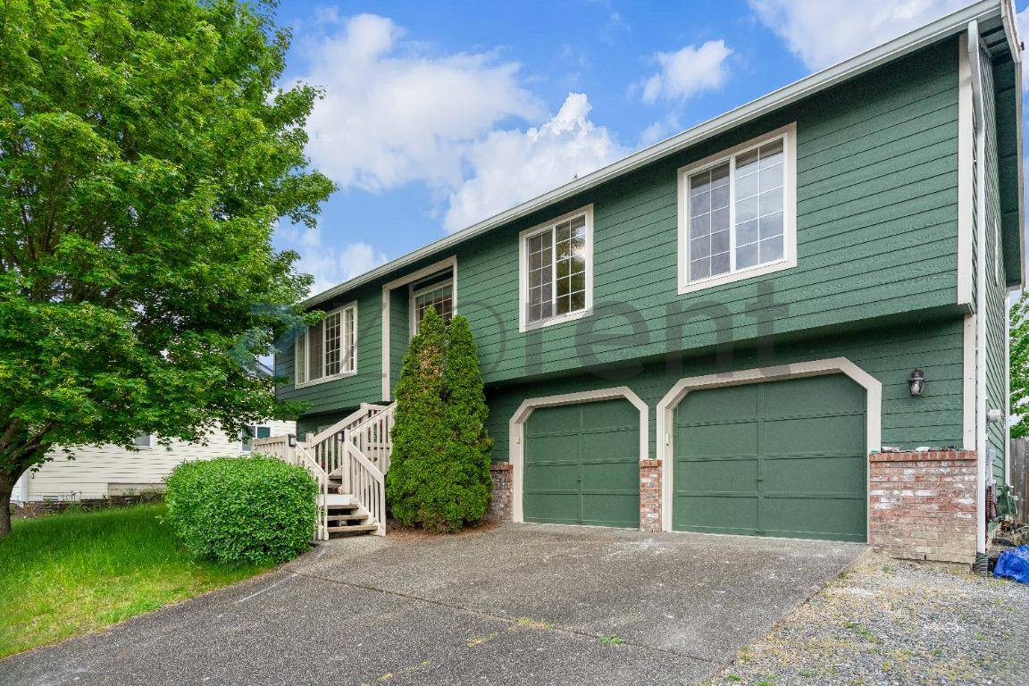 House for rent at 9915 SE 235th Place, Kent, WA 98031
