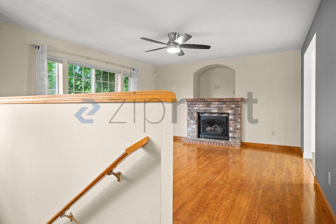 House for rent at 9915 SE 235th Place, Kent, WA 98031