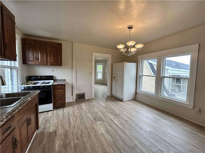 Apartment for rent at 377 Lawson Ave #2, Steubenville, OH 43952