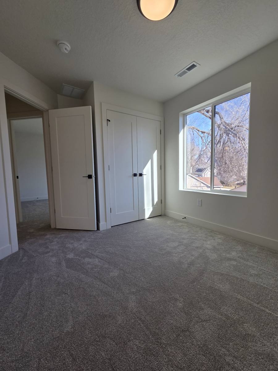 Townhouse for rent at 7613 S 300 E, Midvale, UT 84047