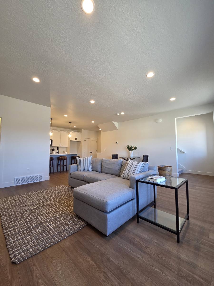 Townhouse for rent at 7613 S 300 E, Midvale, UT 84047