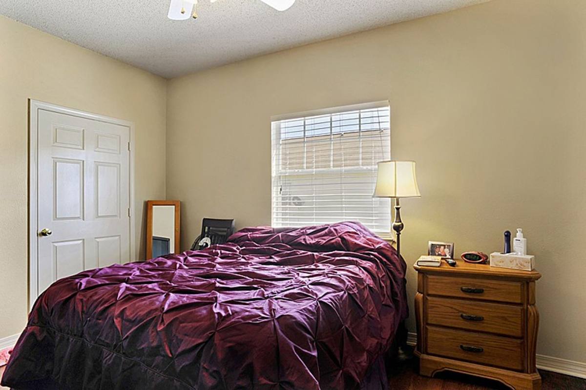 Apartment for rent at 102 Royal St, Waveland, MS 39576
