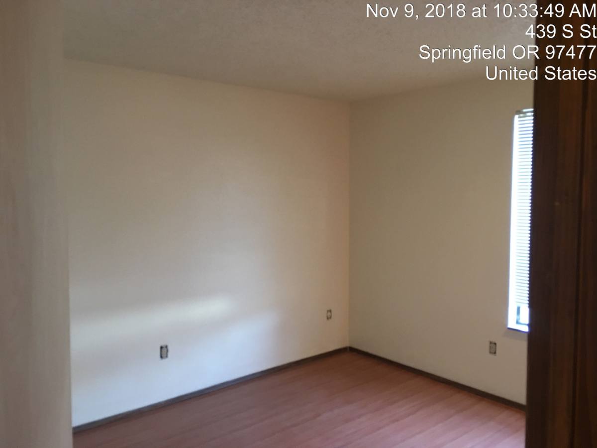 House for rent at 407 S St, Springfield, OR 97477