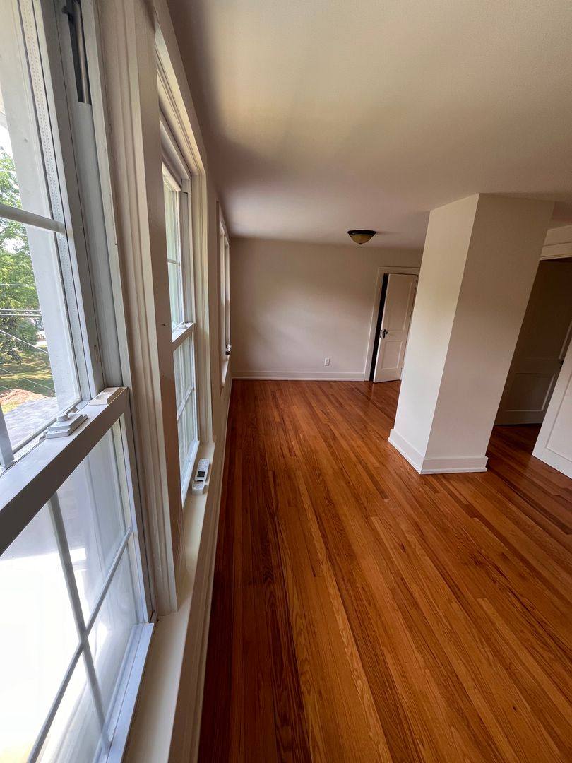 House for rent at 404 11th St, Altavista, VA 24517