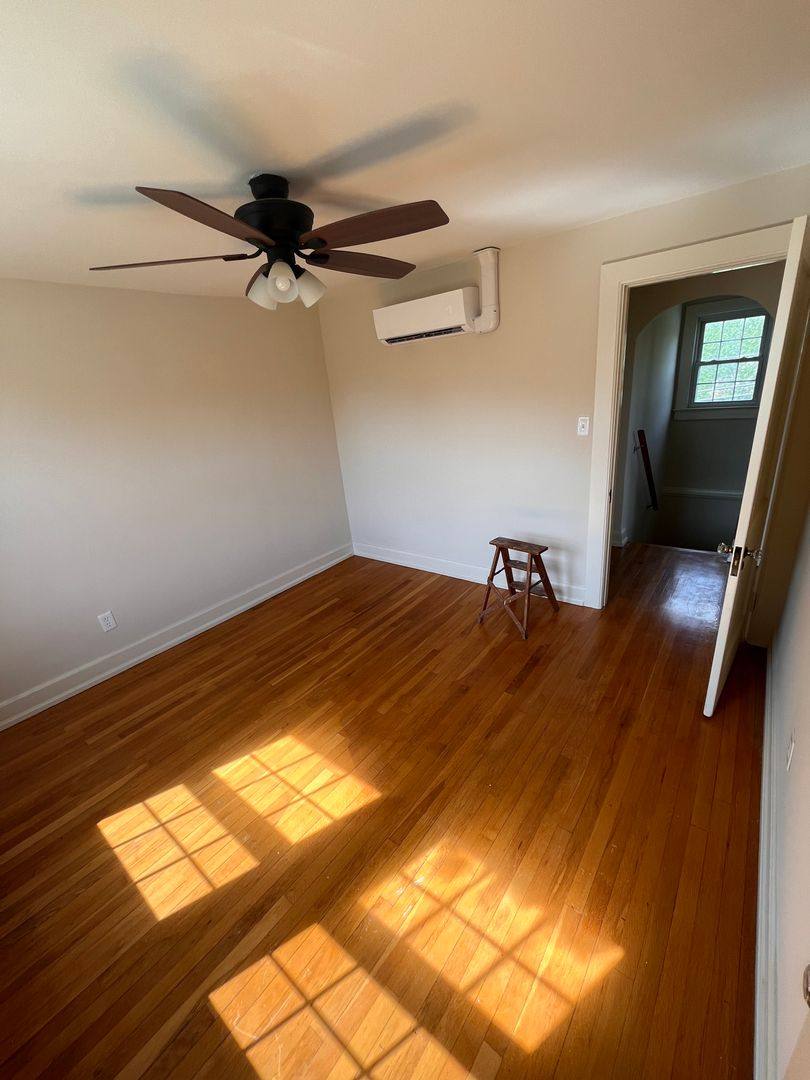 House for rent at 404 11th St, Altavista, VA 24517