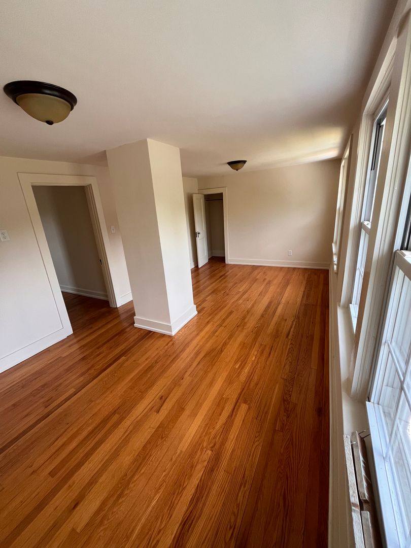 House for rent at 404 11th St, Altavista, VA 24517