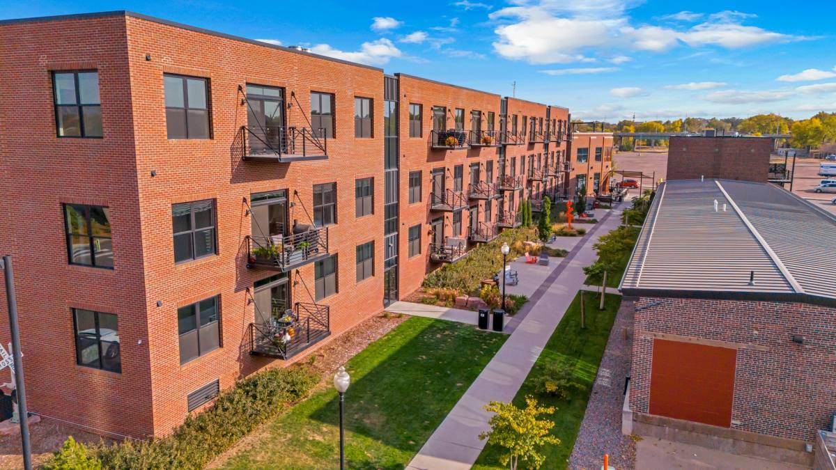 Apartment for rent at 440 E 8th St, Sioux Falls, SD 57103