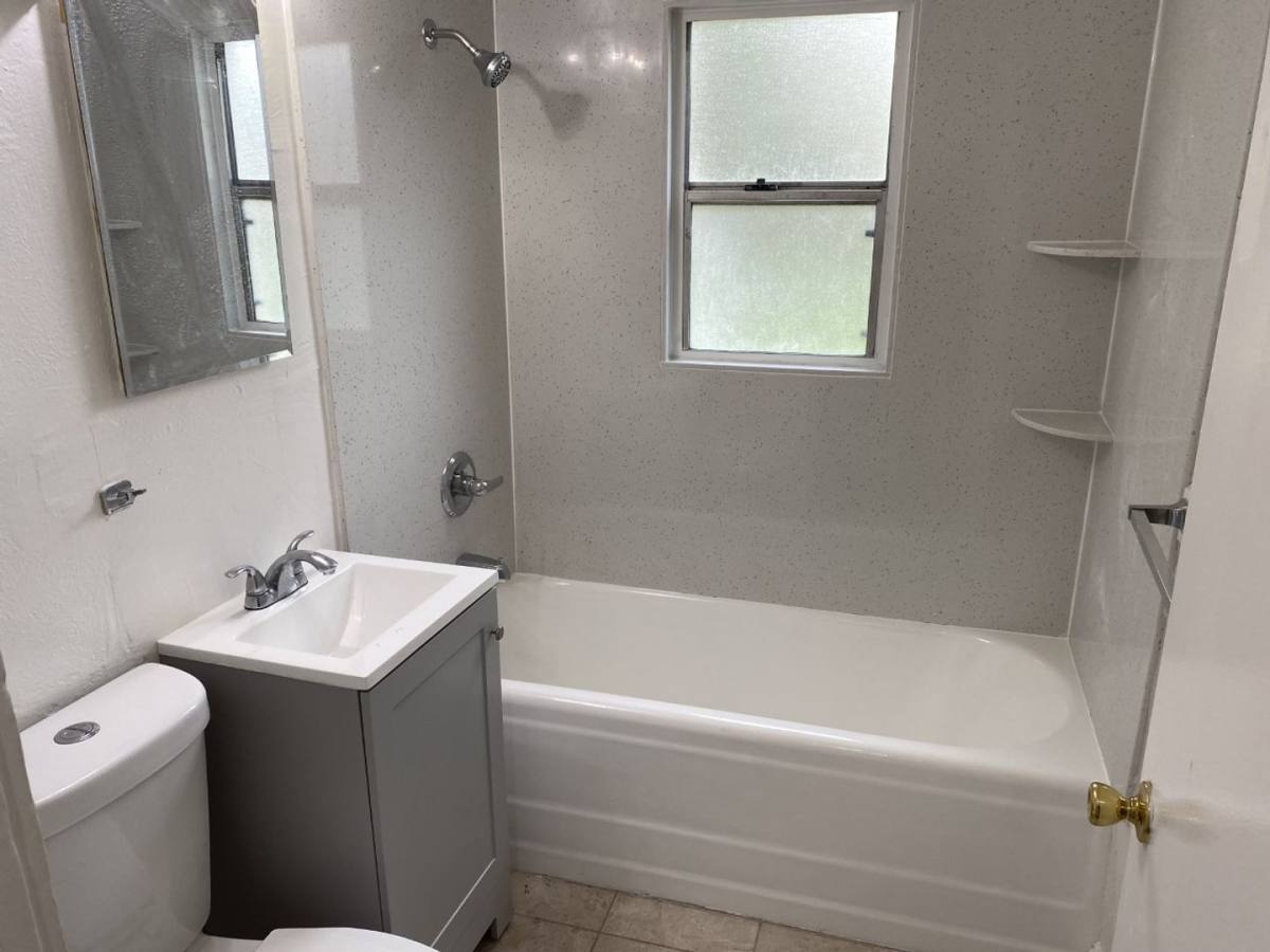Apartment for rent at 1222-A York St, Vallejo, CA 94590