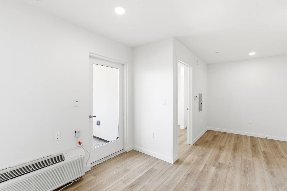 Apartment for rent at 7655 San Pedro St, Los Angeles, CA 90003