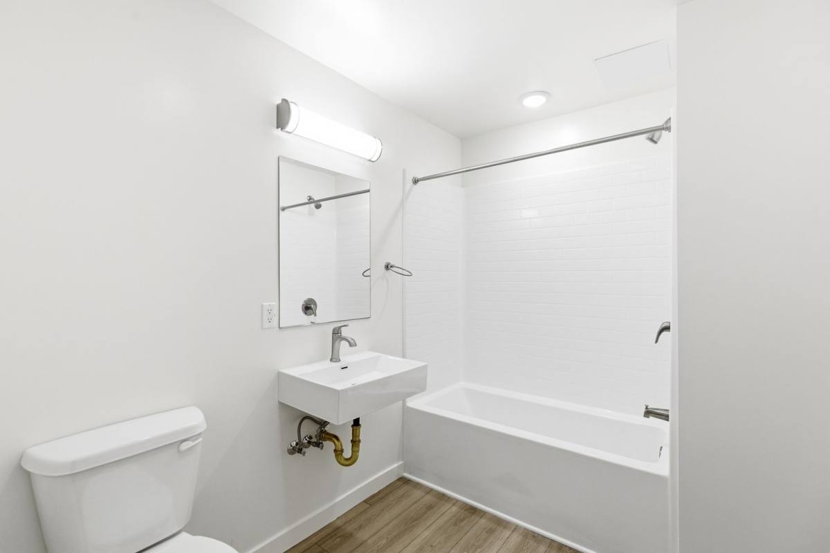 Apartment for rent at 7655 San Pedro St, Los Angeles, CA 90003