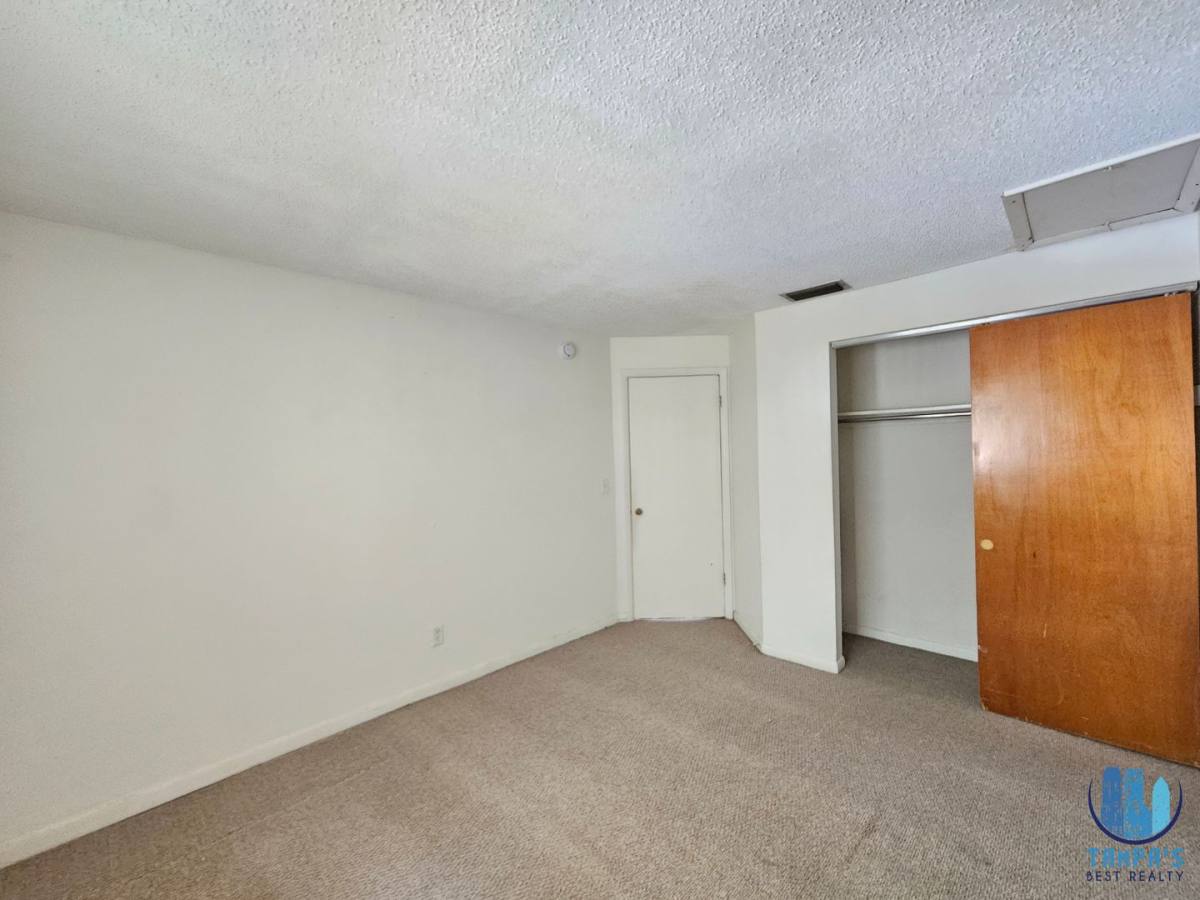 Apartment for rent at 209 NW Jefferson Circle N, Saint Petersburg, FL 33702