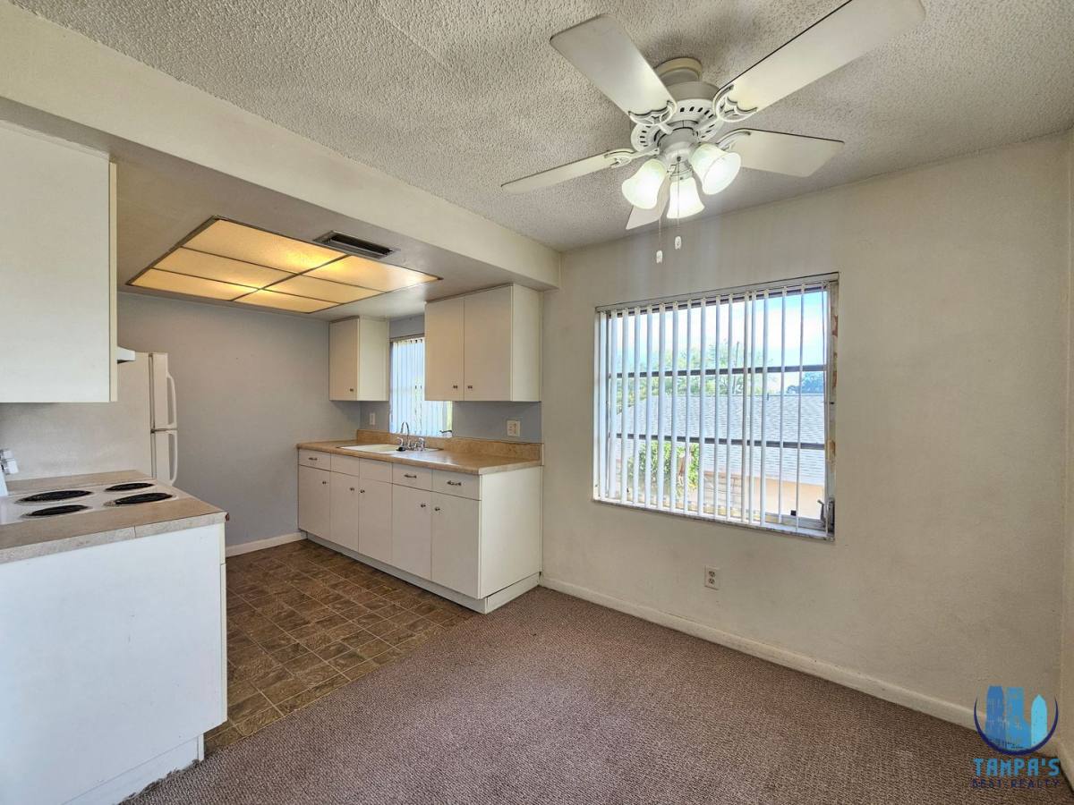 Apartment for rent at 209 NW Jefferson Circle N, Saint Petersburg, FL 33702