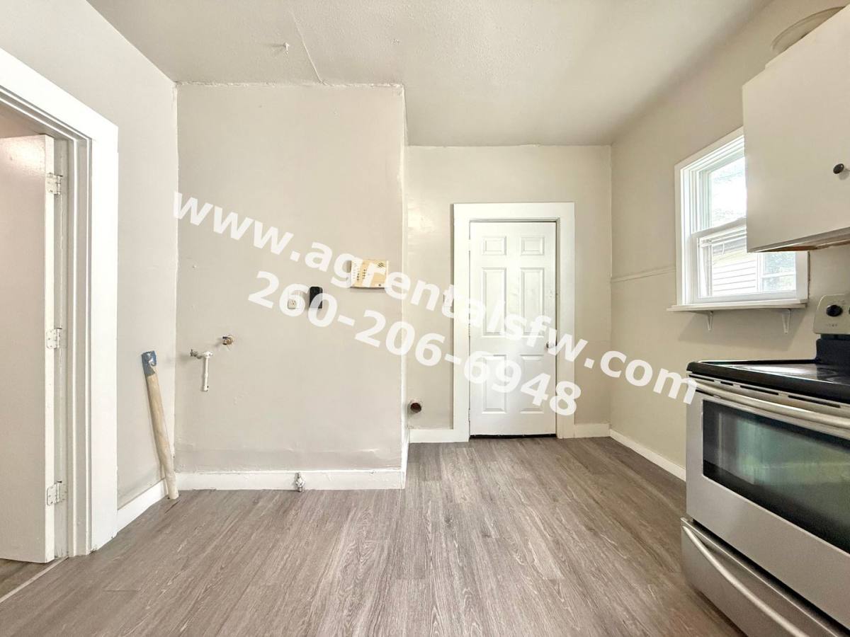 House for rent at 2430 Thompson Ave, Fort Wayne, IN 46807