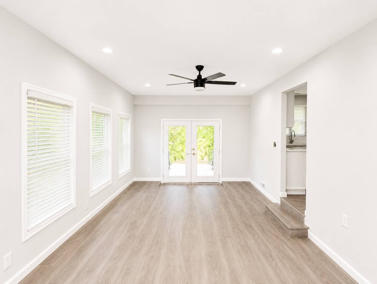 House for rent at 270 Young's Cove Rd, Candler, NC 28715