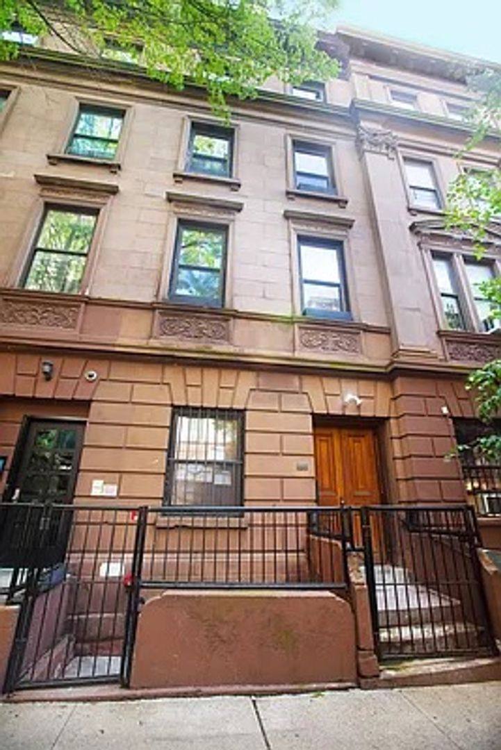 Apartment for rent at 550 W 149th St, New York, NY 10031