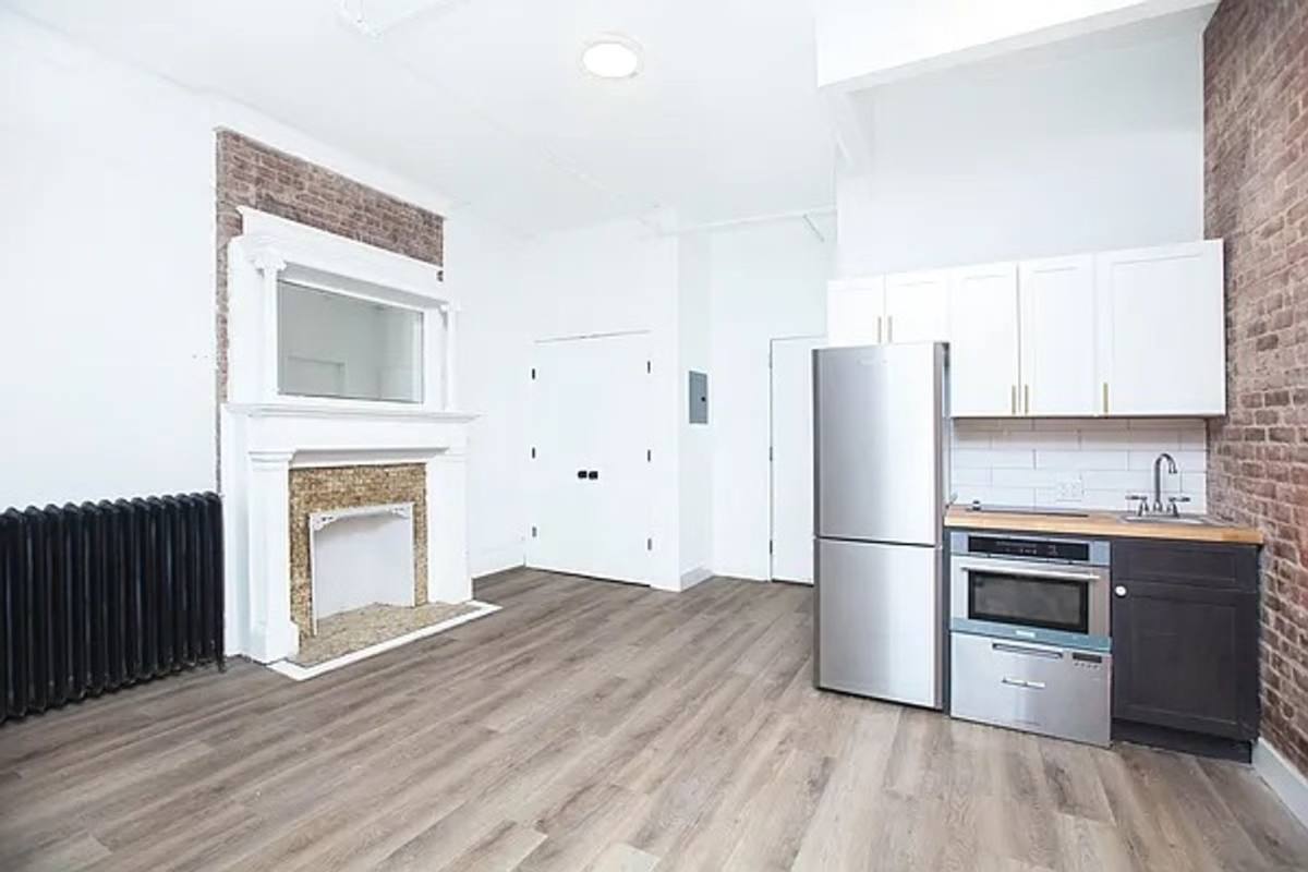 Apartment for rent at 550 W 149th St, New York, NY 10031