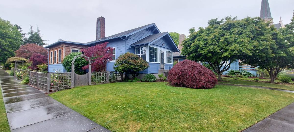 House for rent at 1614 Eldridge Ave, Bellingham, WA 98225