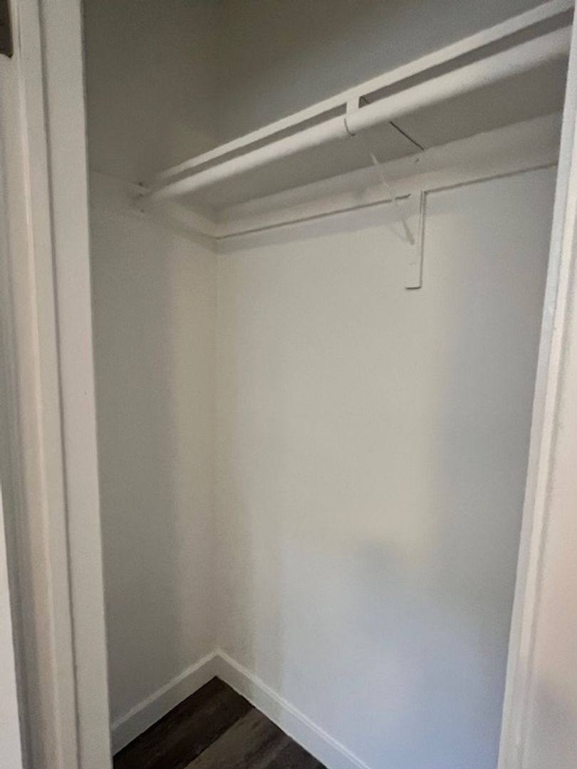 Apartment for rent at 836 W Beach Ave, Inglewood, CA 90302