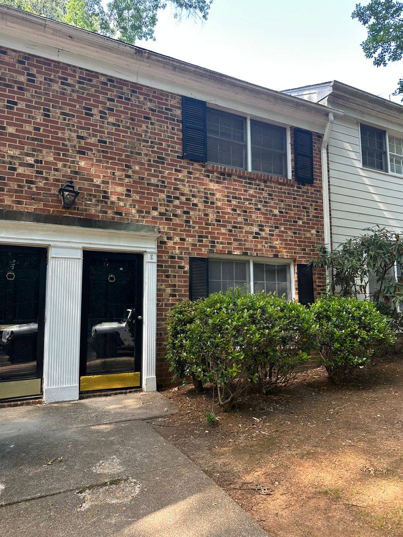 Townhouse for rent at 2800-E Carriage Dr, Winston Salem, NC 27106
