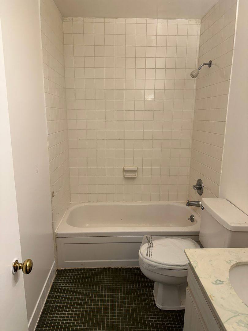 Townhouse for rent at 2800-E Carriage Dr, Winston Salem, NC 27106