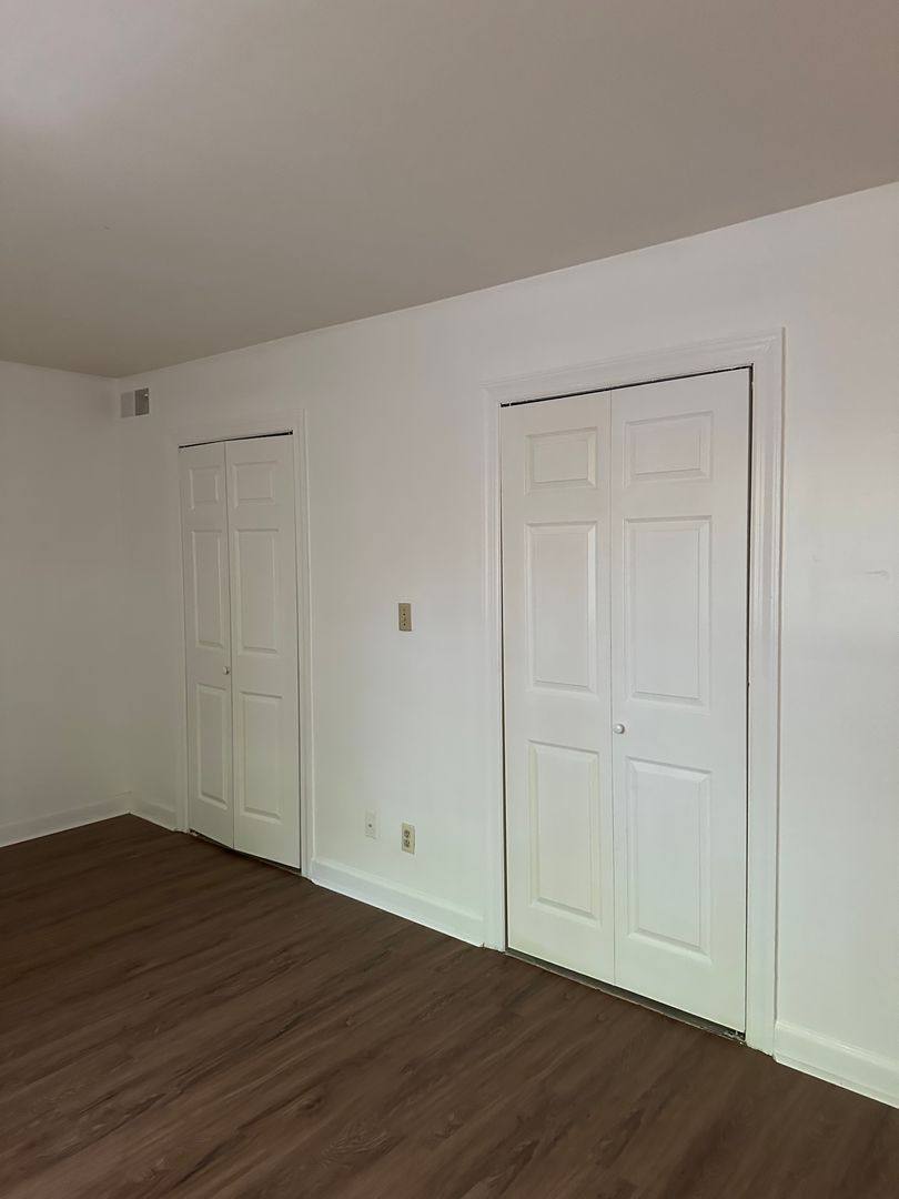 Townhouse for rent at 2800-E Carriage Dr, Winston Salem, NC 27106