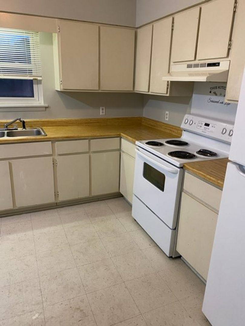 Townhouse for rent at 501 N Church St, Okolona, MS 38860