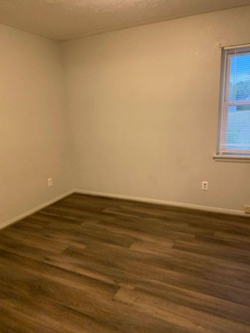 Townhouse for rent at 501 N Church St, Okolona, MS 38860