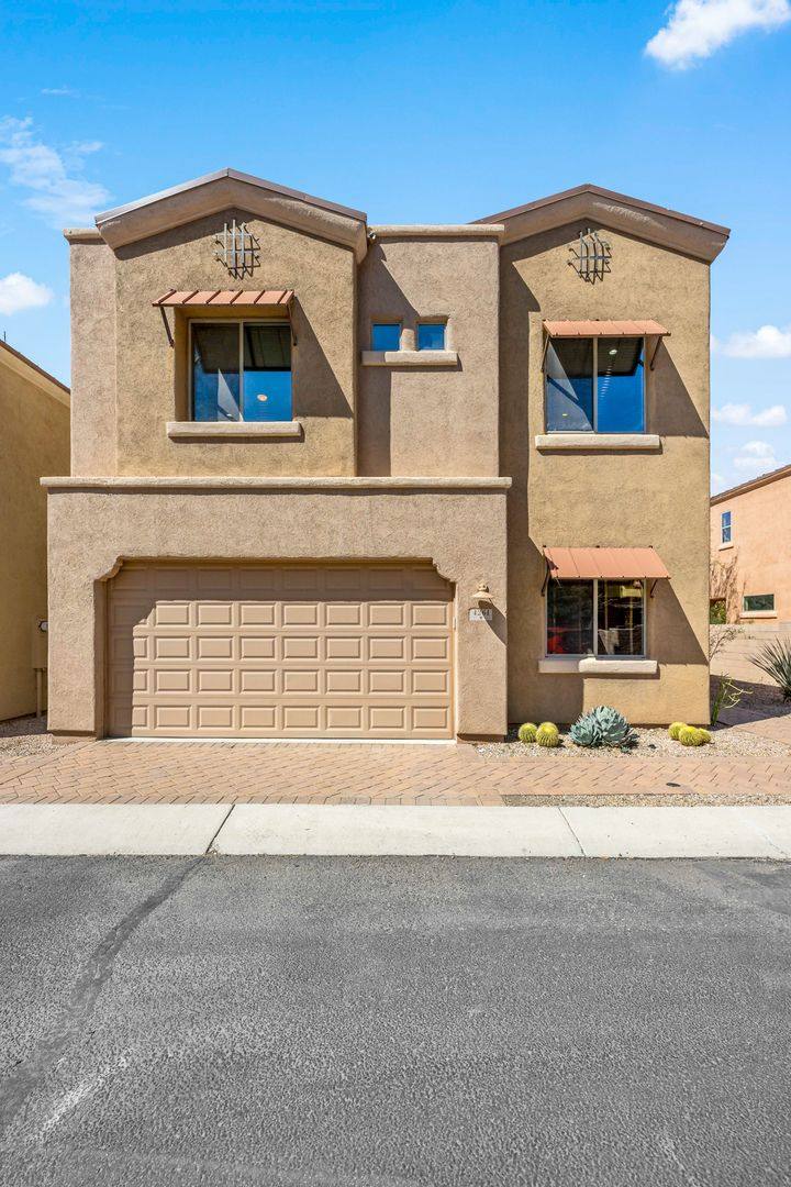 House for rent at 4261 N Golden Ridge Lane, Tucson, AZ 85718