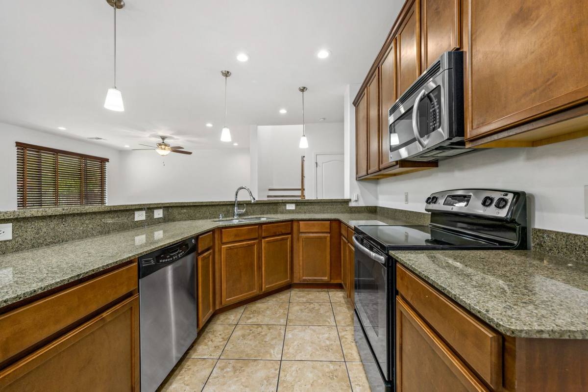 House for rent at 4261 N Golden Ridge Lane, Tucson, AZ 85718