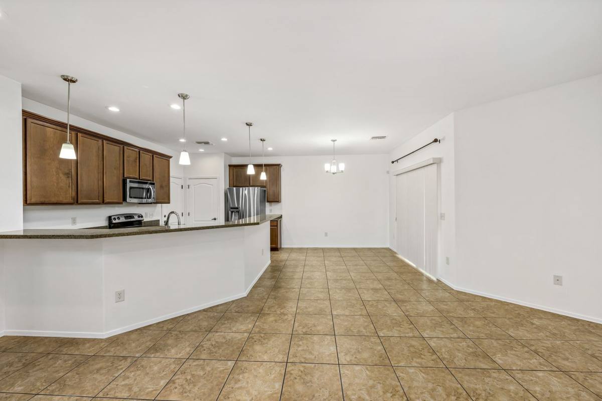 House for rent at 4261 N Golden Ridge Lane, Tucson, AZ 85718