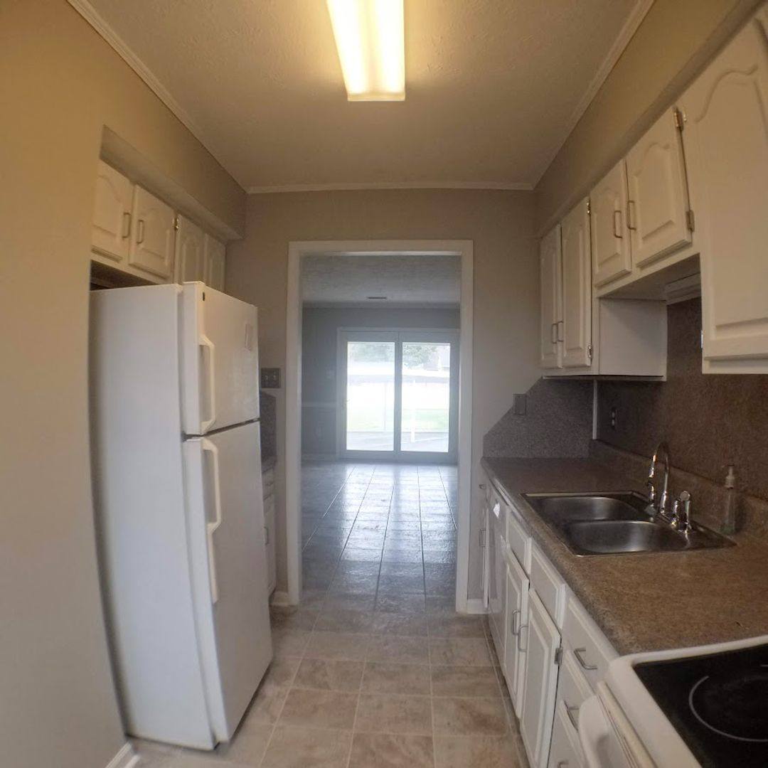 Townhouse for rent at 1018 Konnarock Rd, Kingsport, TN 37664