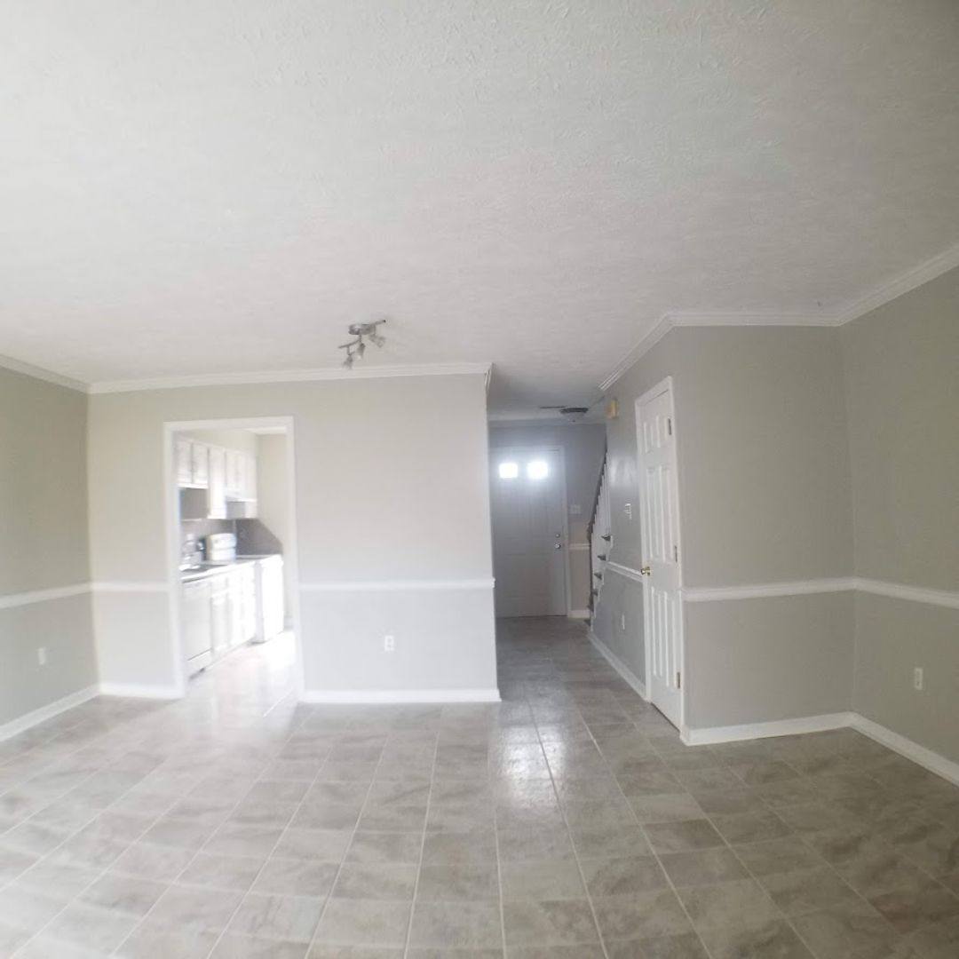 Townhouse for rent at 1018 Konnarock Rd, Kingsport, TN 37664