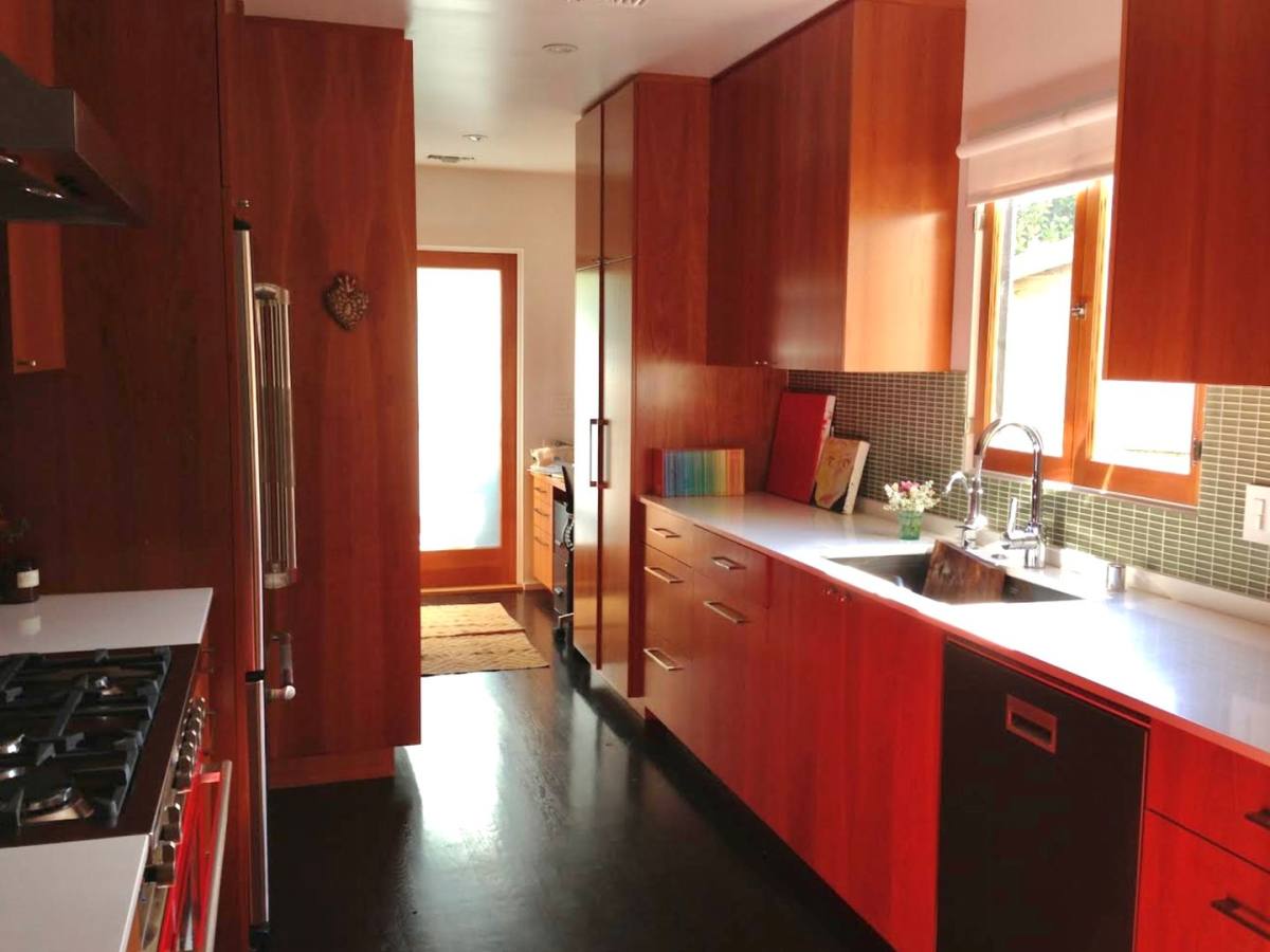 Apartment for rent at 4246 Lexington Ave, Los Angeles, CA 90029