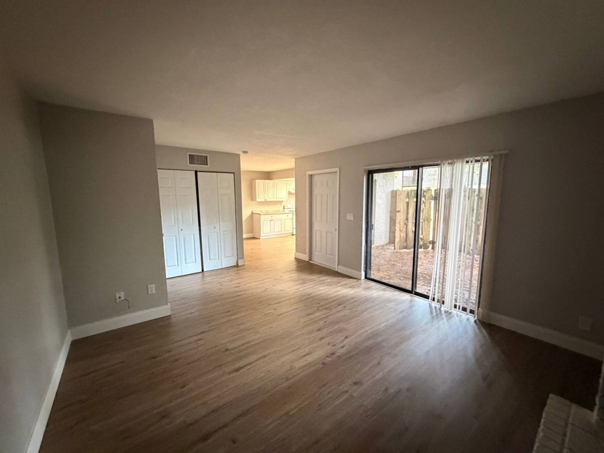 Apartment for rent at 86 Springwood Square, Port Orange, FL 32129